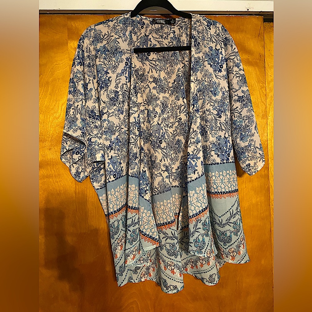 CURE  floral kimono